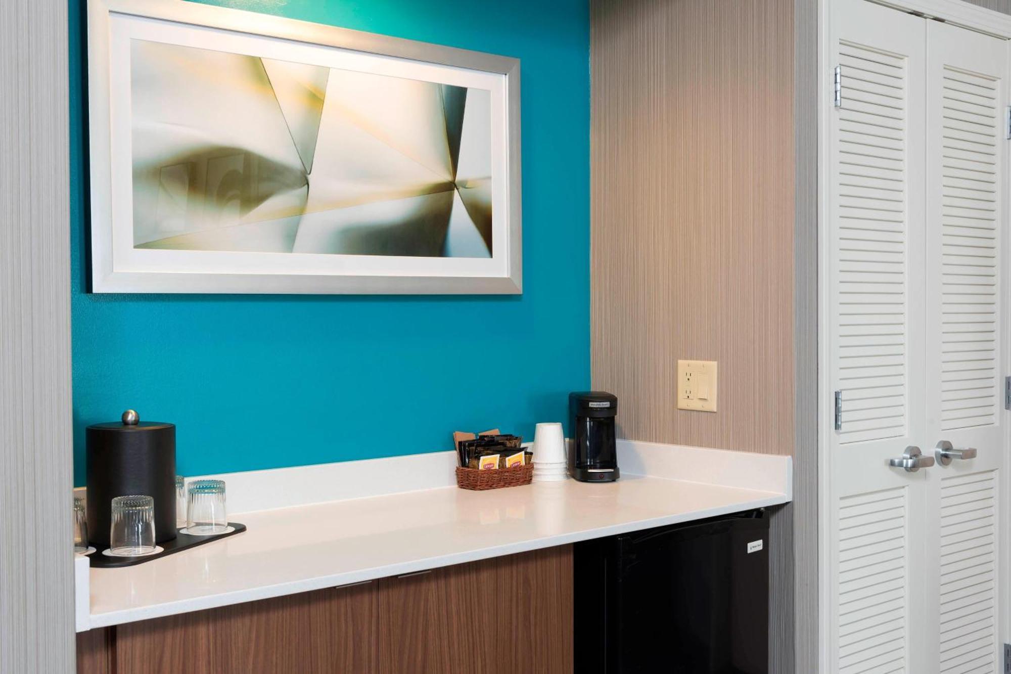 Courtyard By Marriott Traverse City Eksteriør bilde