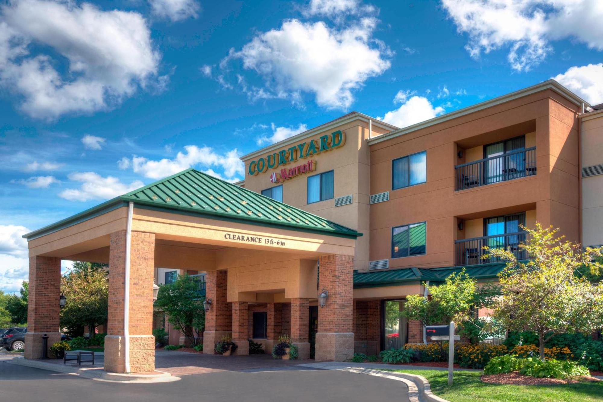Courtyard By Marriott Traverse City Eksteriør bilde